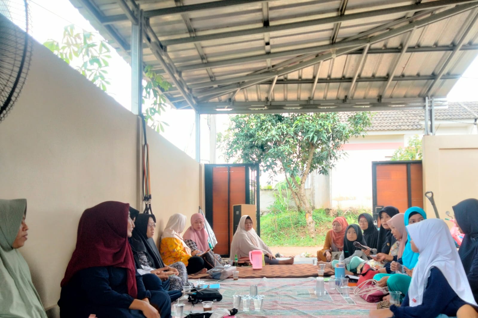 Tema Kajian : Hal-hal yang diharamkan Bagi Seseorang yang Junub dan Hadats Kecil